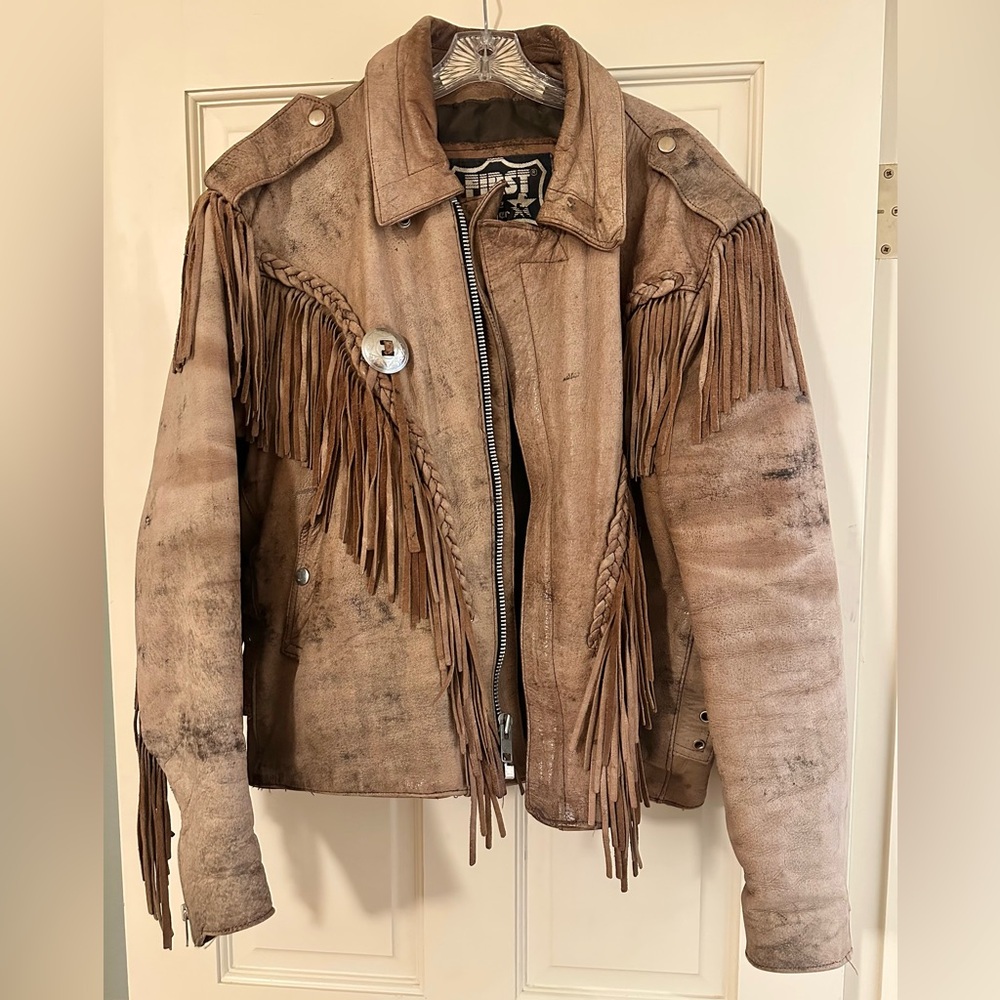 Vintage Western Leather Jacket w/ fringe!